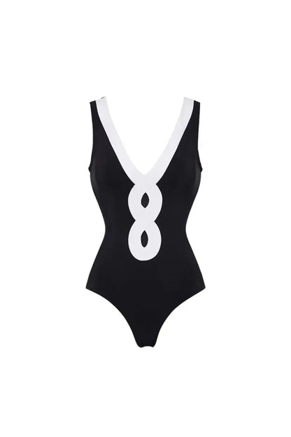 Effortlessly Elegant Swimsuit with a Timeless Design