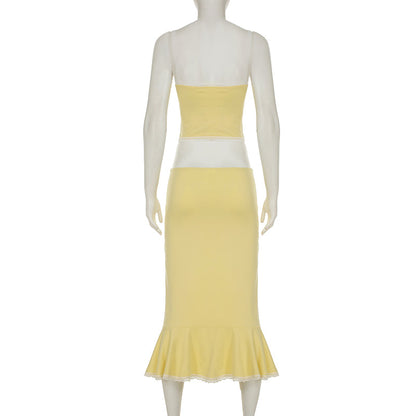 Sophisticated Garment with a Clean Classic Look