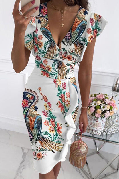Well Tailored Dress with a Graceful Silhouette