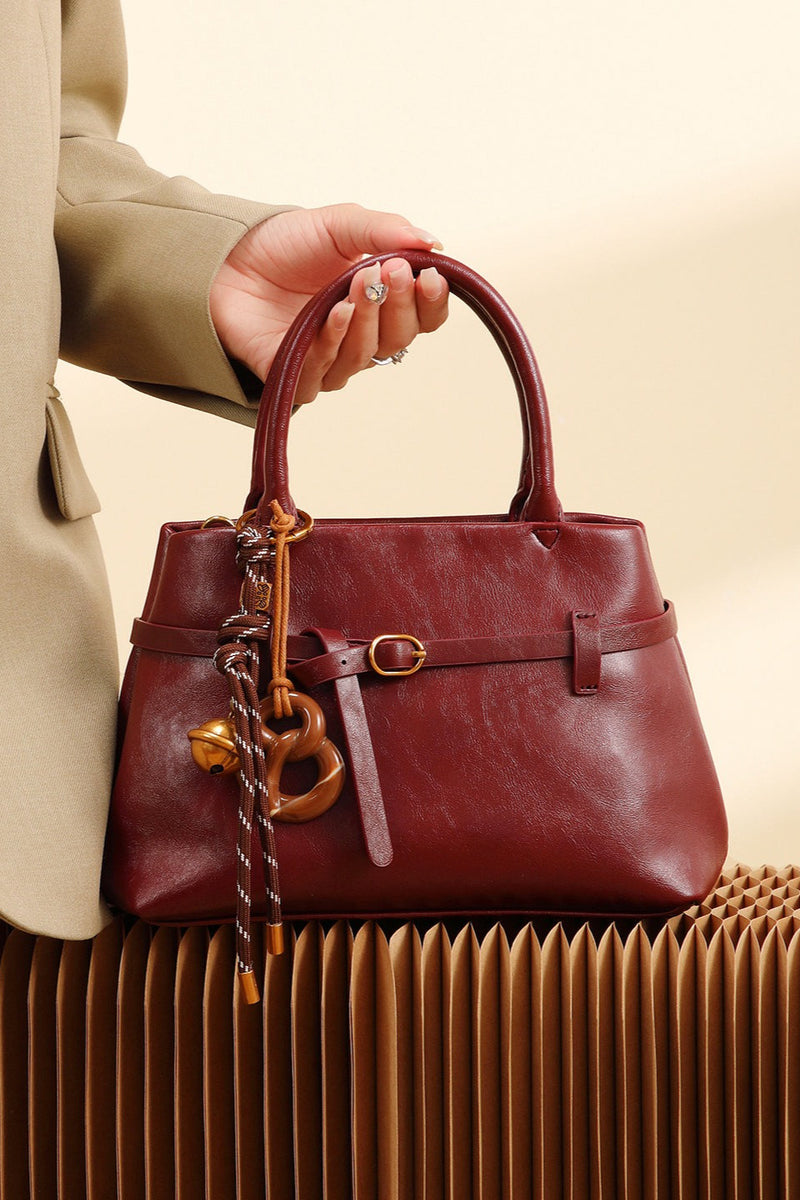Beautifully Finished Bag in a Timeless Design