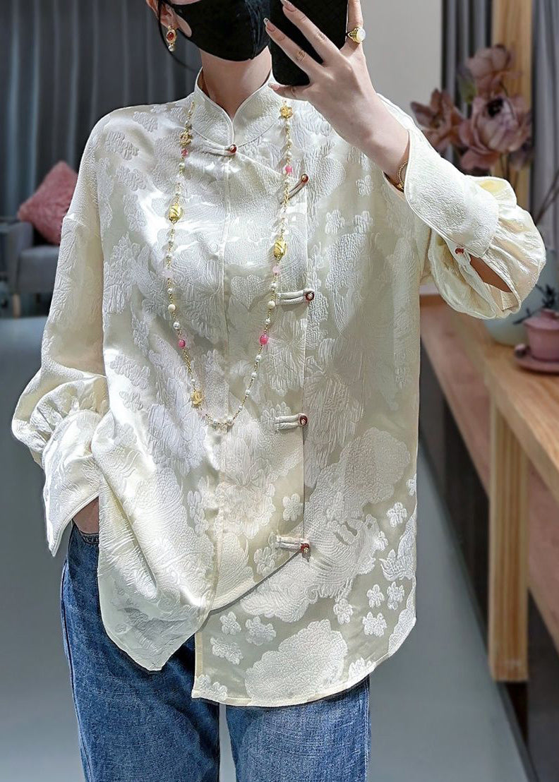 Polished Blouse with an Effortless Classic Look