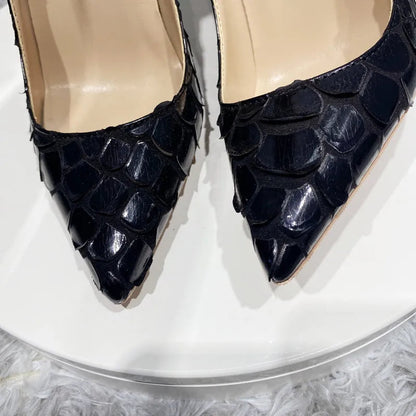 Beautifully Crafted Garment in a Classic Style