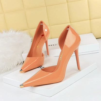 Well Tailored Heels with a Graceful Silhouette
