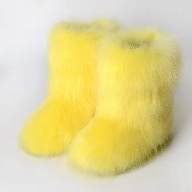 Well Tailored Boots with a Graceful Silhouette