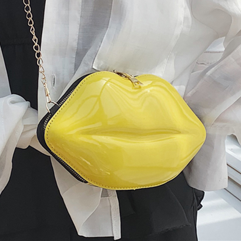 Gracefully Styled Bag for Any Occasion