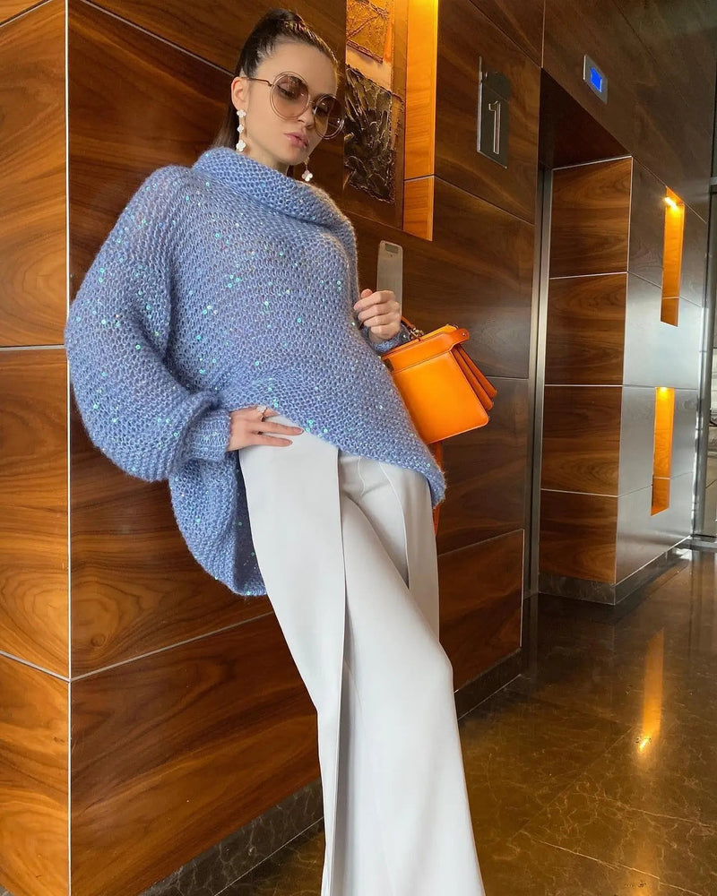 Well Tailored Sweater with a Graceful Silhouette