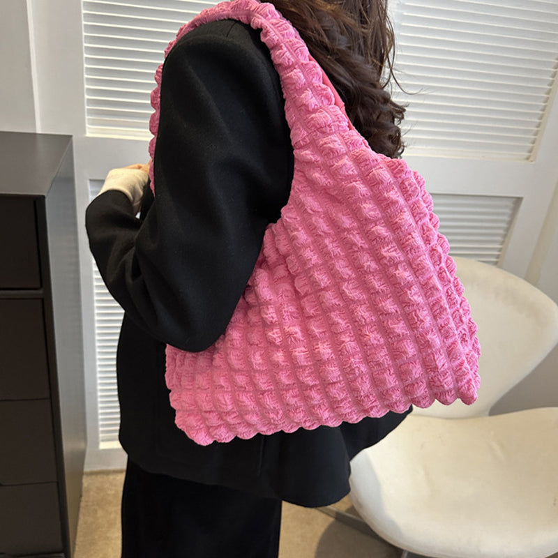 Sophisticated Bag with a Clean Classic Look