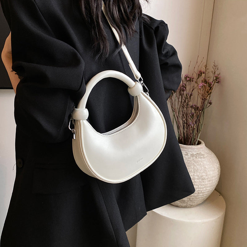 Effortlessly Elegant Bag with a Timeless Design