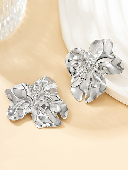 Beautifully Finished Garment in a Timeless Design