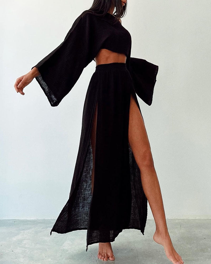 Effortlessly Elegant Garment with a Timeless Design