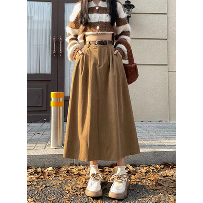 Well Tailored Garment with a Graceful Silhouette