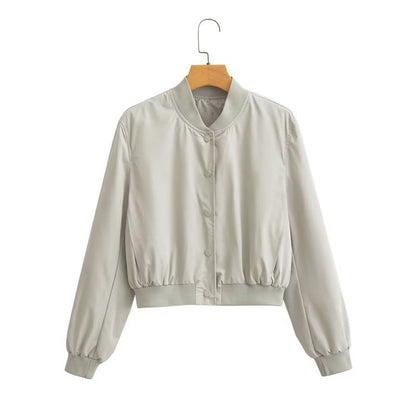 Effortlessly Elegant Jacket with a Timeless Design