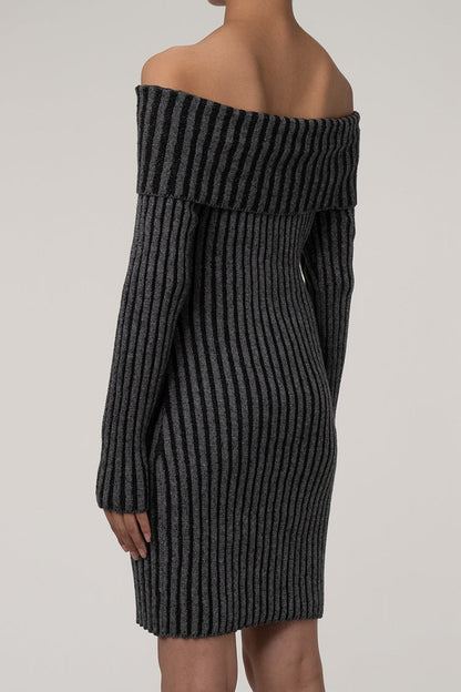 Well Tailored Sweater with a Graceful Silhouette