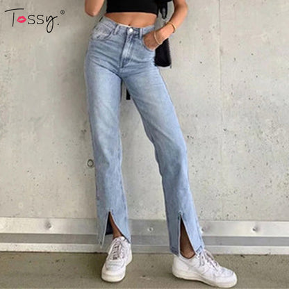 Elegantly Styled Trousers for Everyday Wear