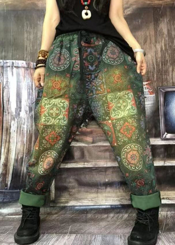 Well Tailored Pants with a Graceful Silhouette