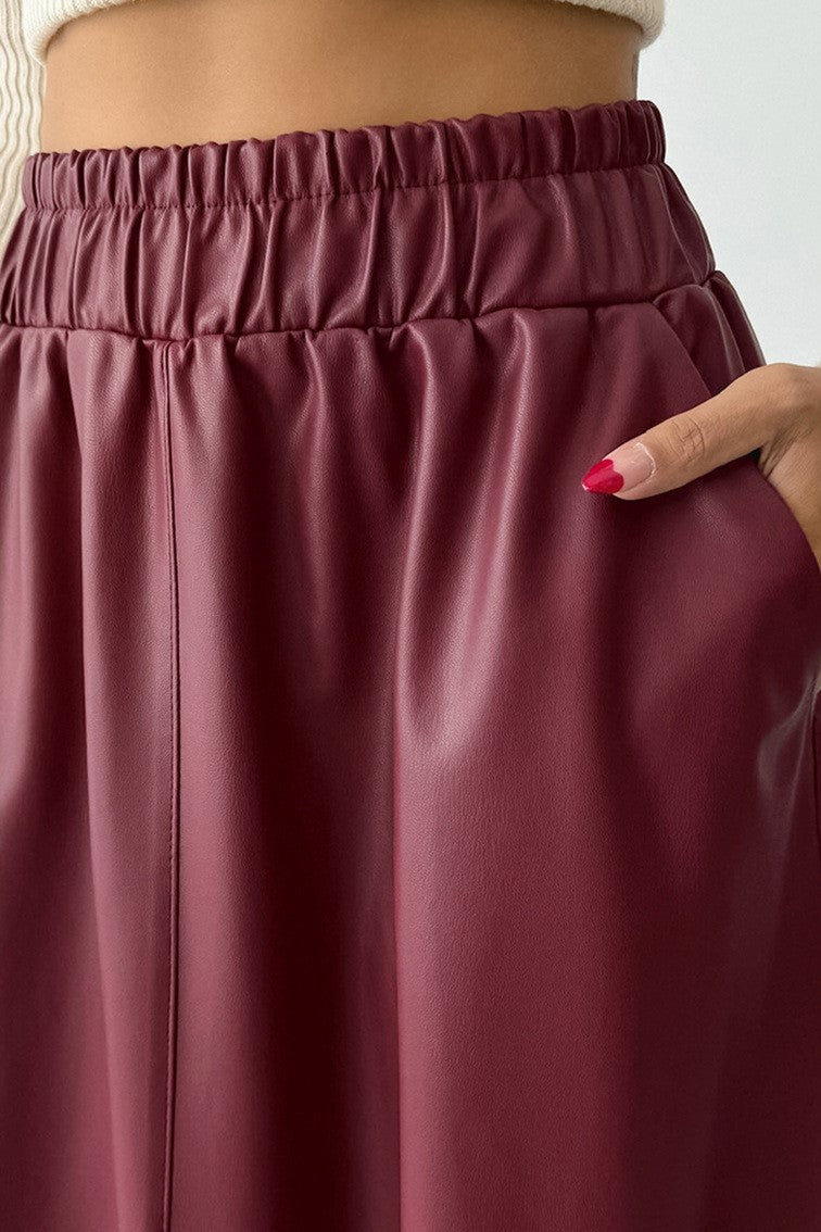 Beautifully Finished Garment in a Timeless Design