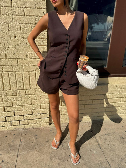 Well Tailored Bag with a Graceful Silhouette