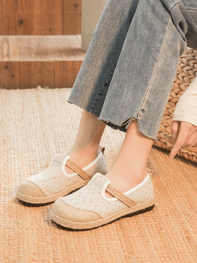 Sophisticated Garment with a Clean Classic Look