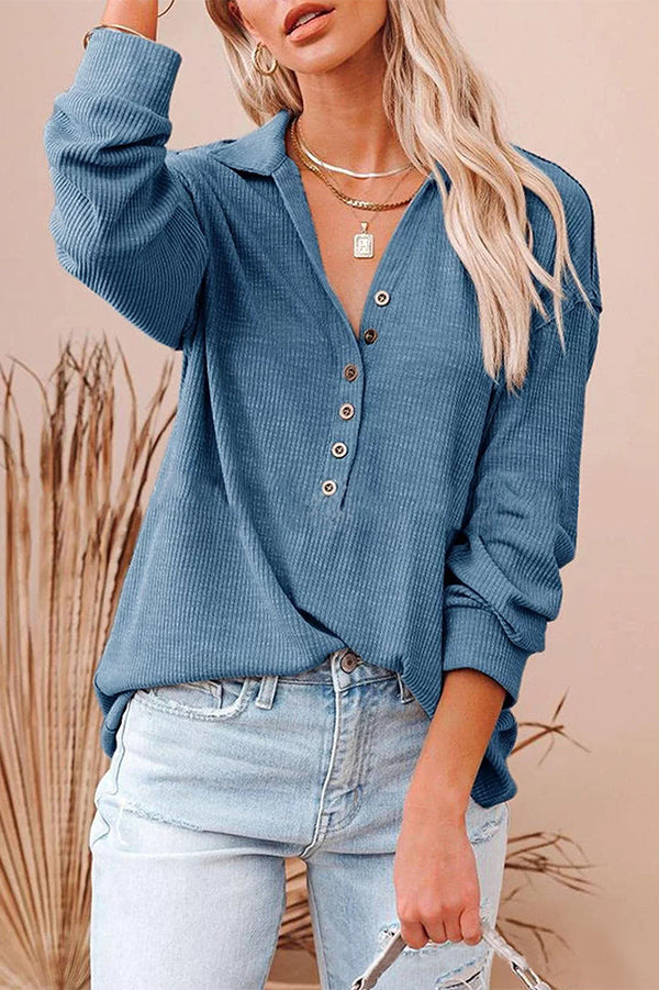 Effortlessly Elegant Shirt with a Timeless Design