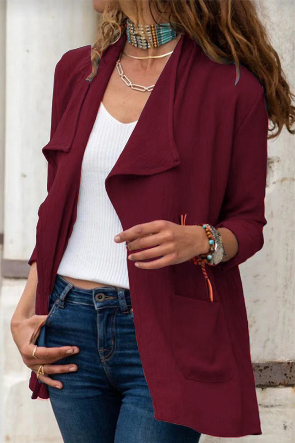 Sophisticated Garment with a Clean Classic Look