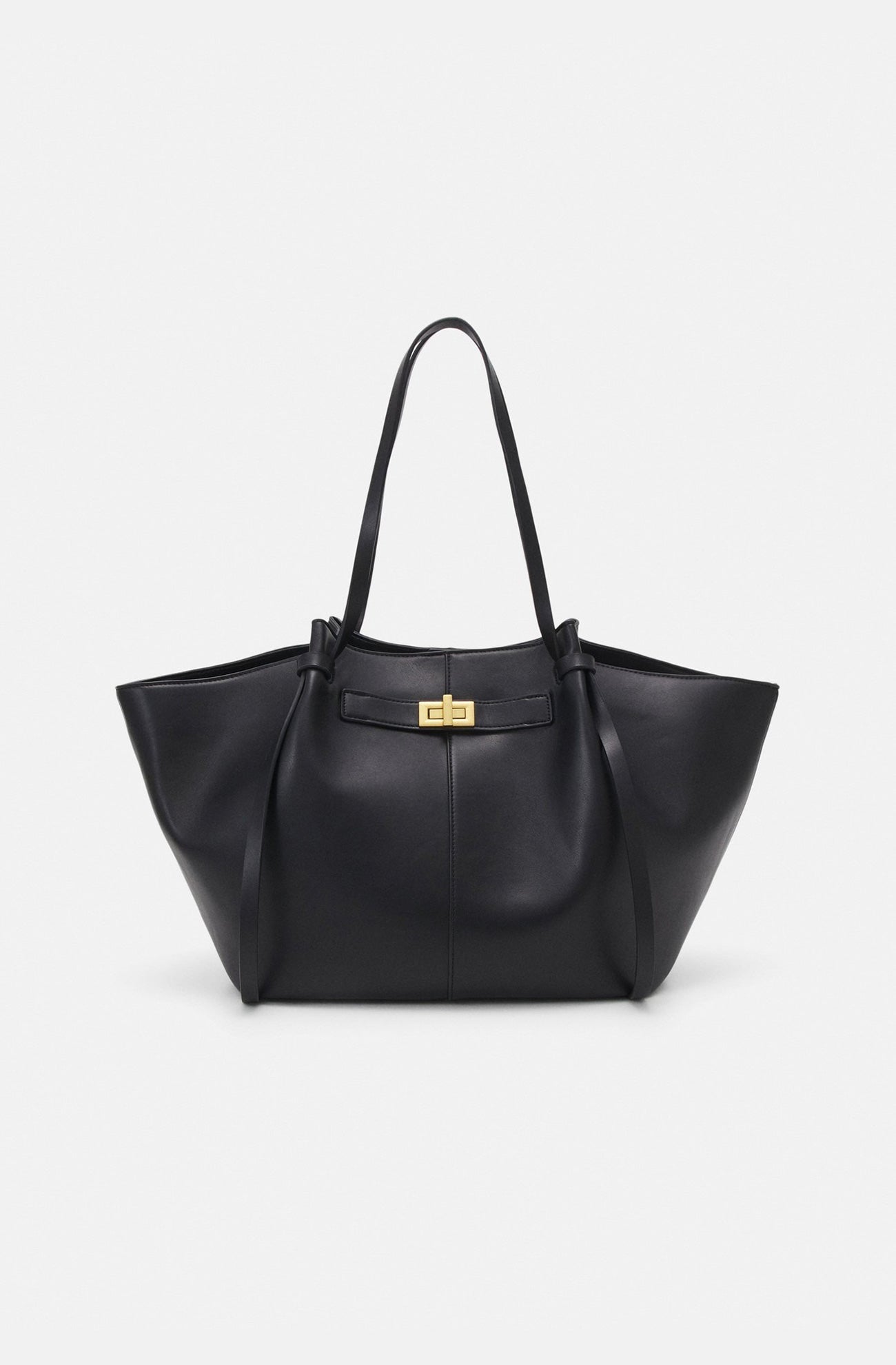 A Vintage Style Bag with Delicate Timeless Details
