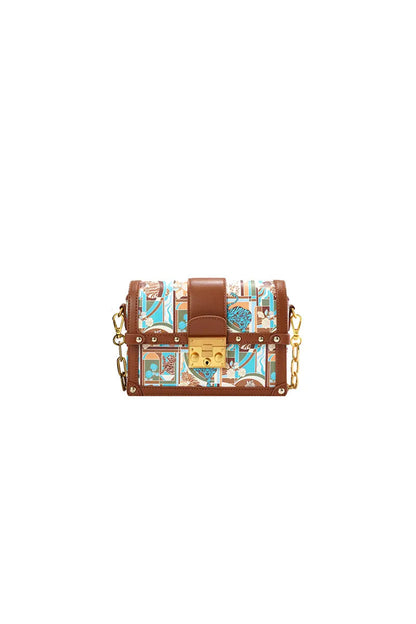 Classic Vintage Bag with a Flattering Fit