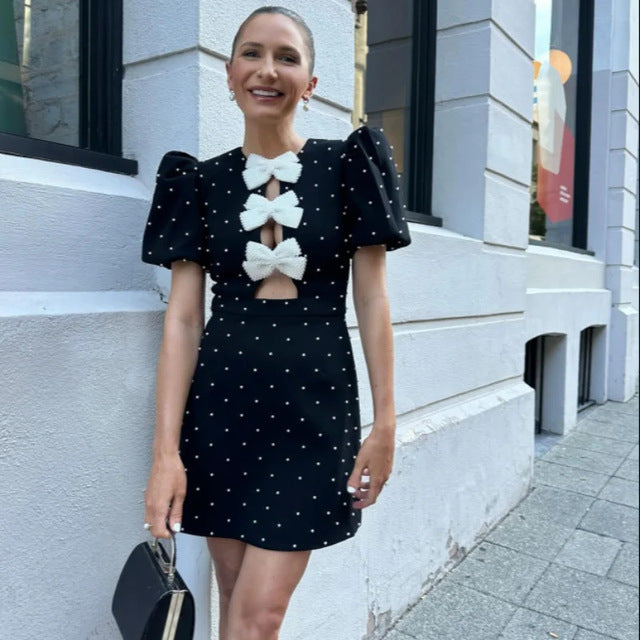 Classic Vintage Dress with a Flattering Fit