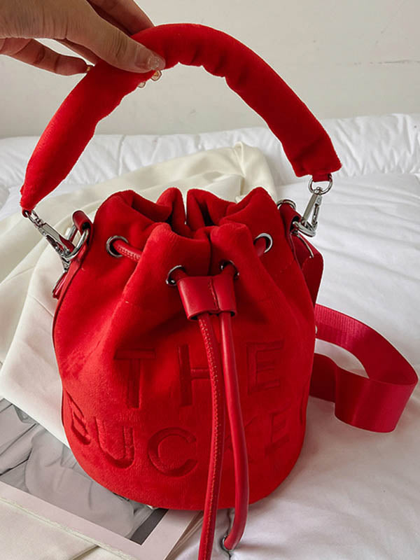 Well Tailored Bag with a Graceful Silhouette