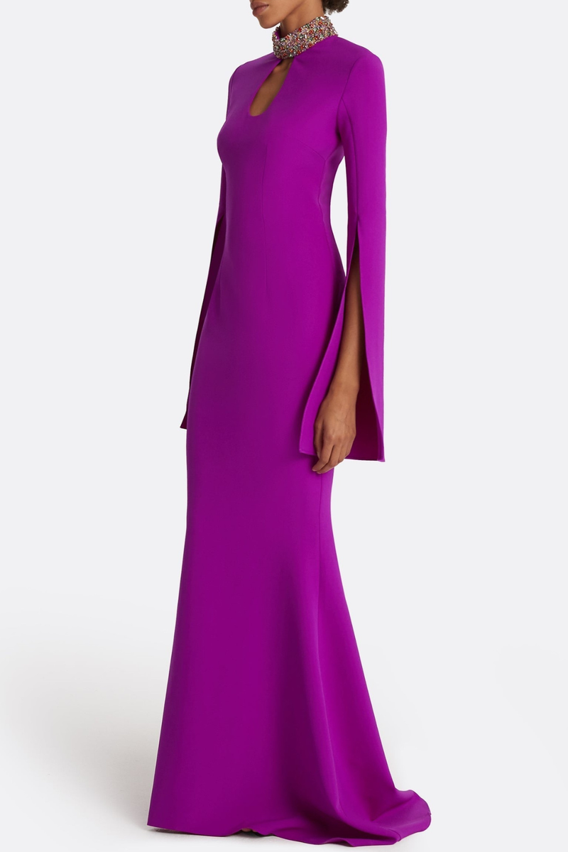 Gracefully Styled Dress for Any Occasion