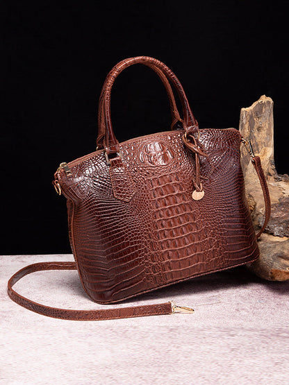 Gracefully Styled Bag for Any Occasion