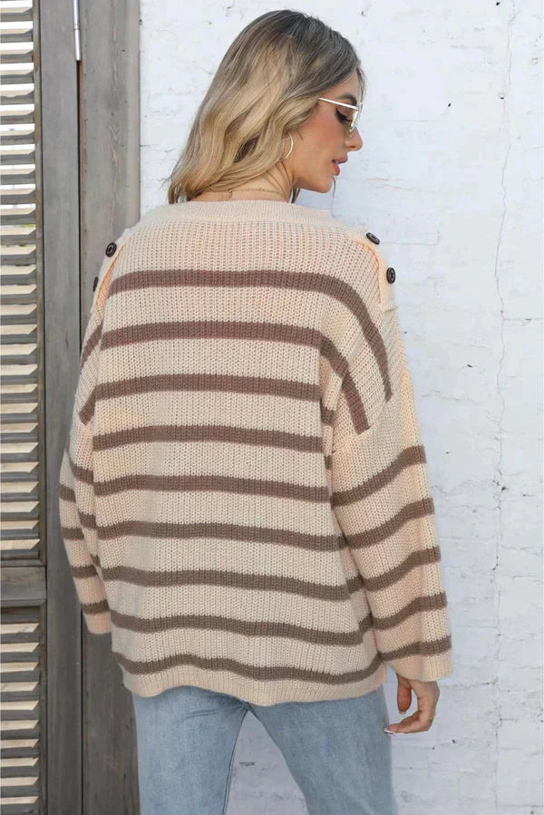 Well Tailored Sweater with a Graceful Silhouette