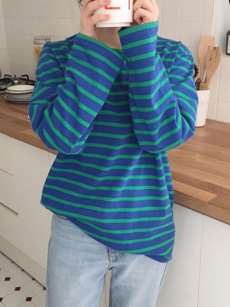 Classic Vintage T-Shirt with a Flattering Fit