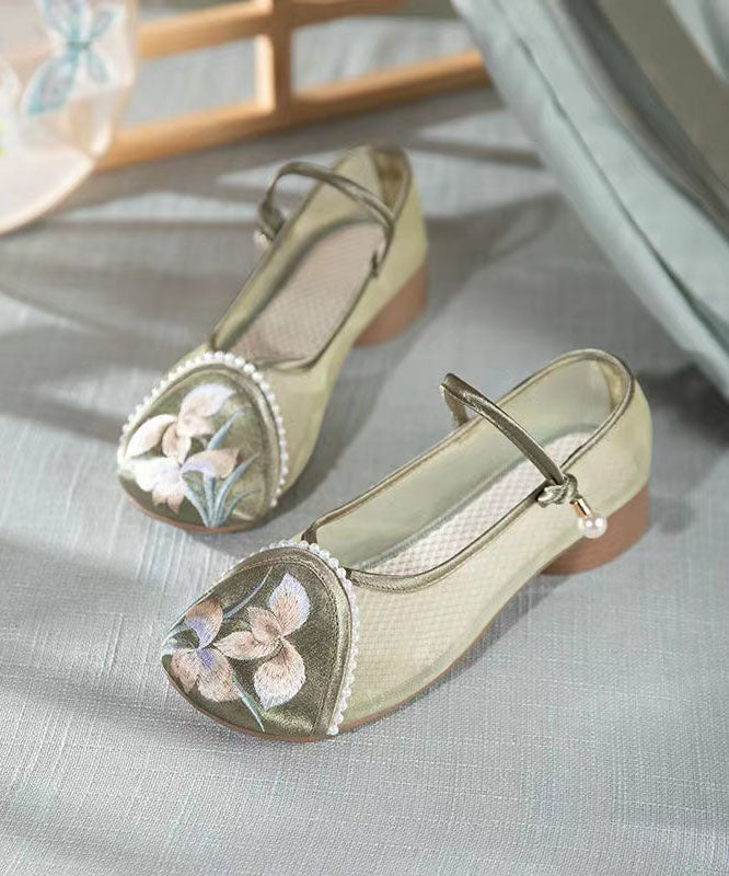 Polished Shoes with an Effortless Classic Look