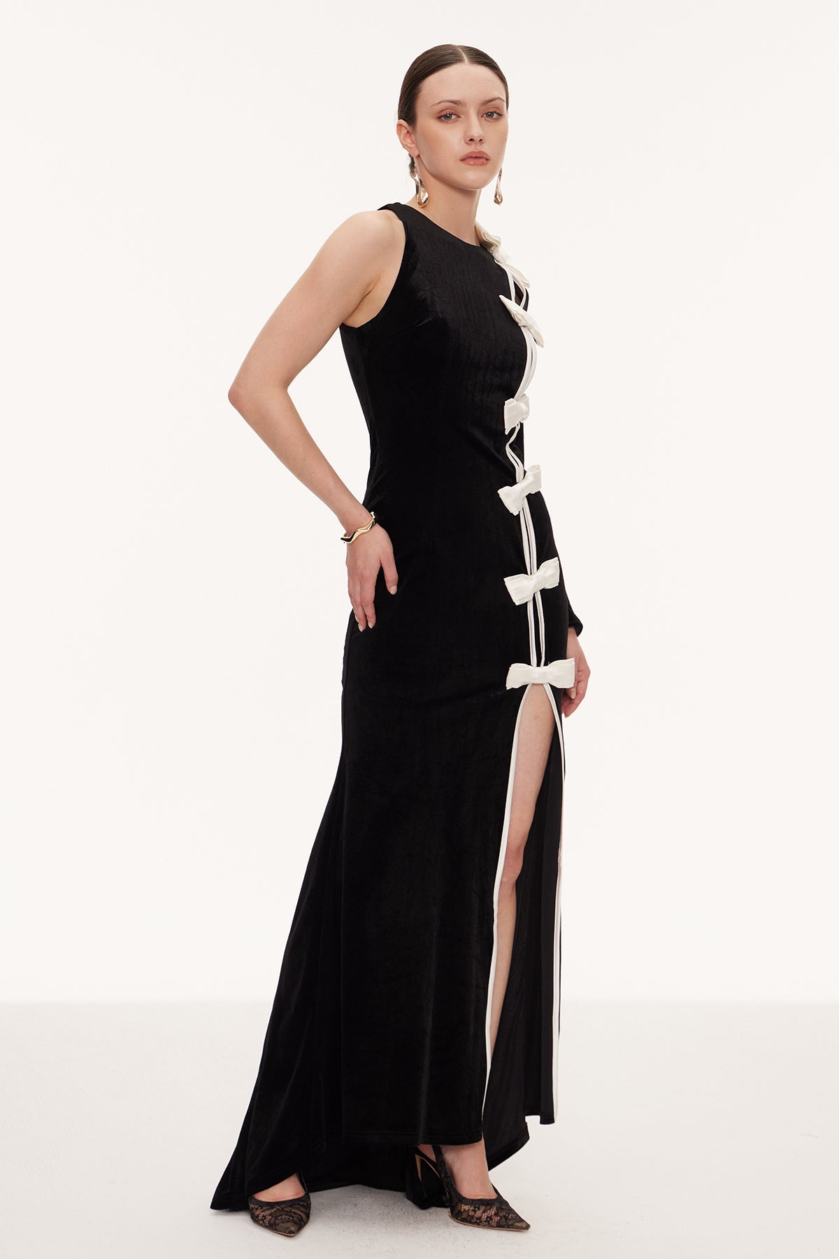 Beautifully Crafted Dress in a Classic Style