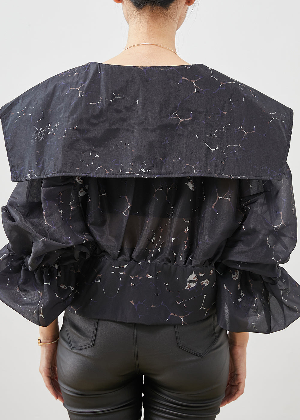 Elegantly Styled Shirt for Everyday Wear