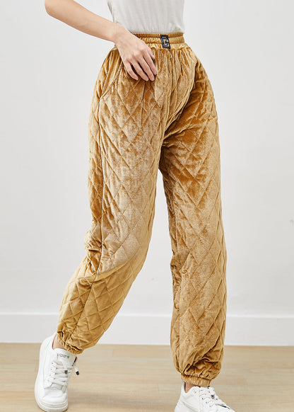 Well Tailored Pants with a Graceful Silhouette