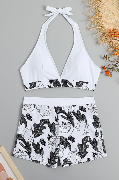 Effortlessly Elegant Bikini with a Timeless Design