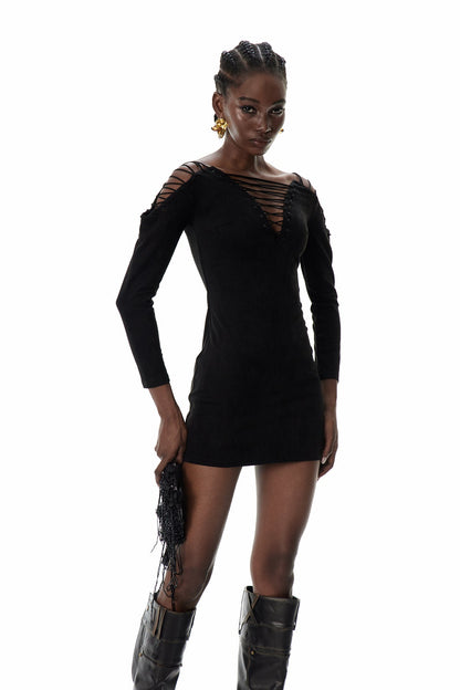 Beautifully Crafted Dress in a Classic Style