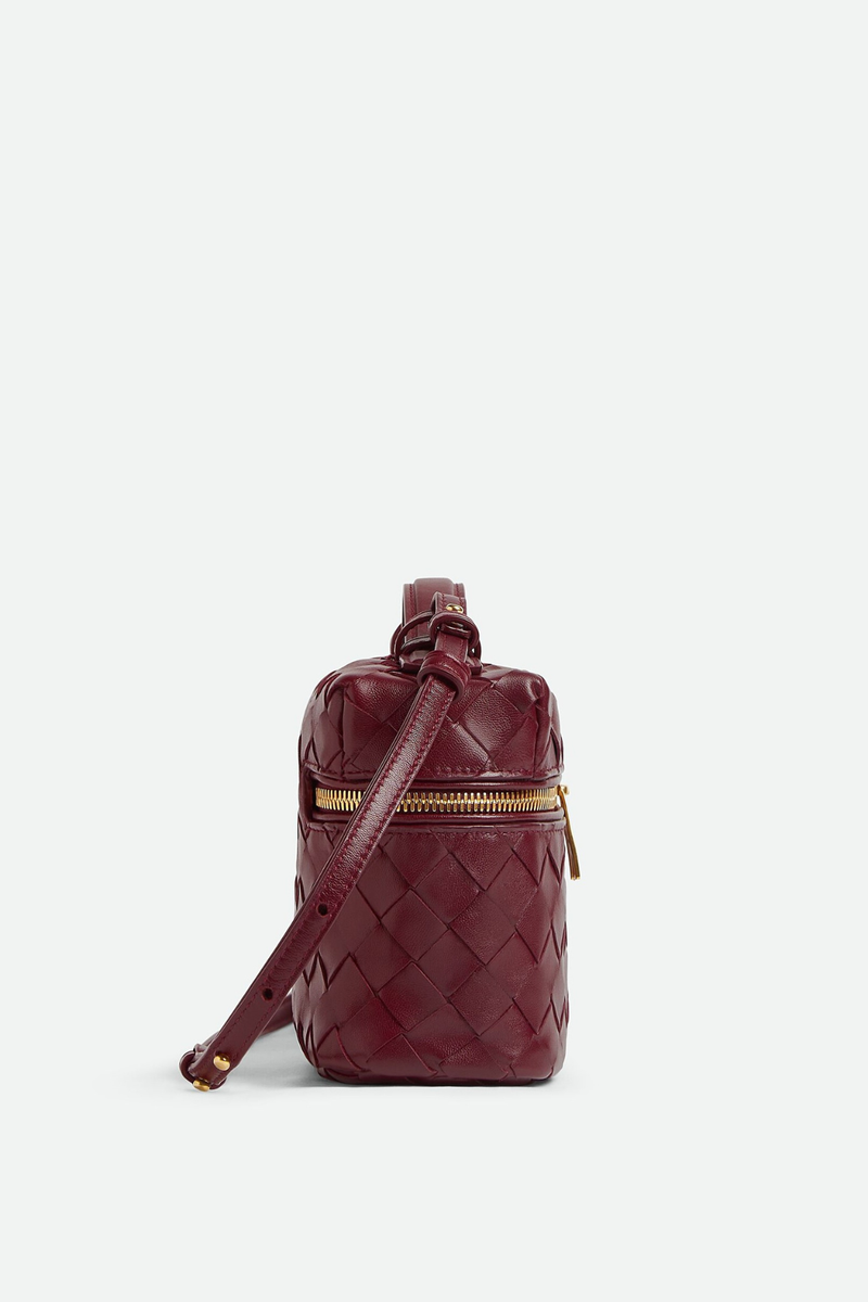 Gracefully Styled Bag for Any Occasion