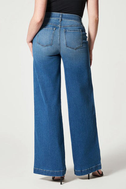 Well Tailored Garment with a Graceful Silhouette