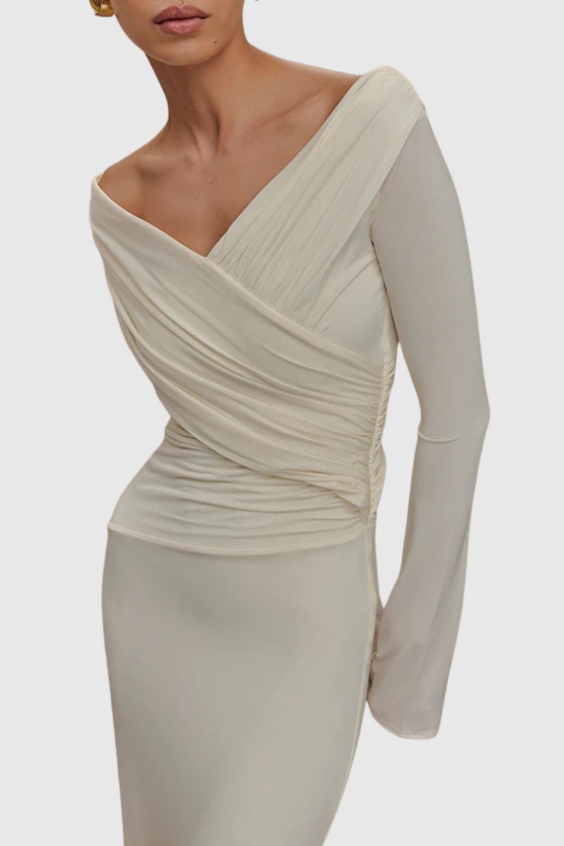 Sophisticated Dress with a Clean Classic Look