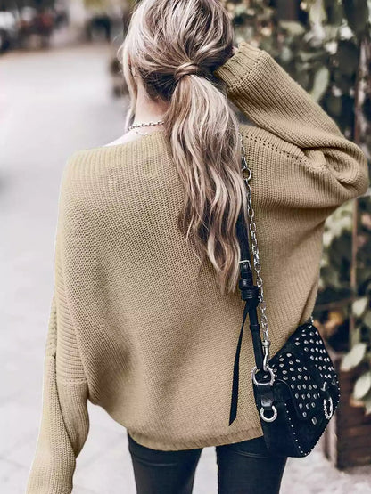 Well Tailored Sweater with a Graceful Silhouette