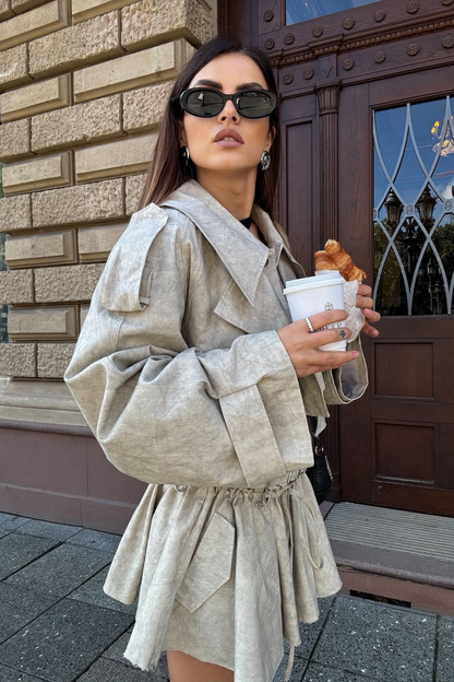 Sophisticated Garment with a Clean Classic Look