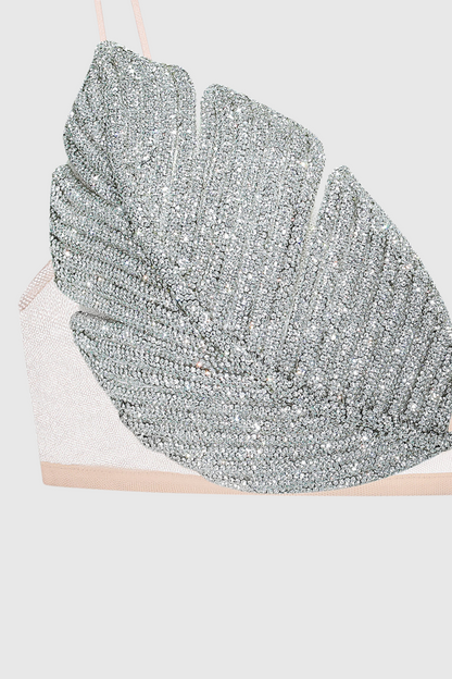 Effortlessly Elegant Garment with a Timeless Design
