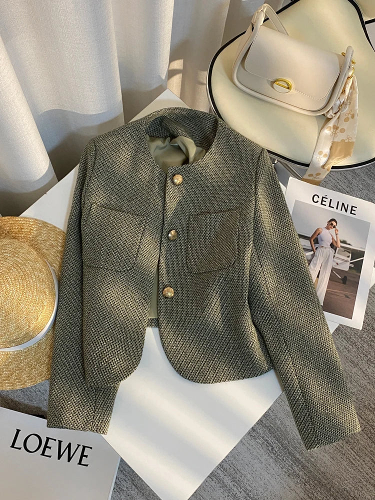 Elegantly Styled Jacket for Everyday Wear