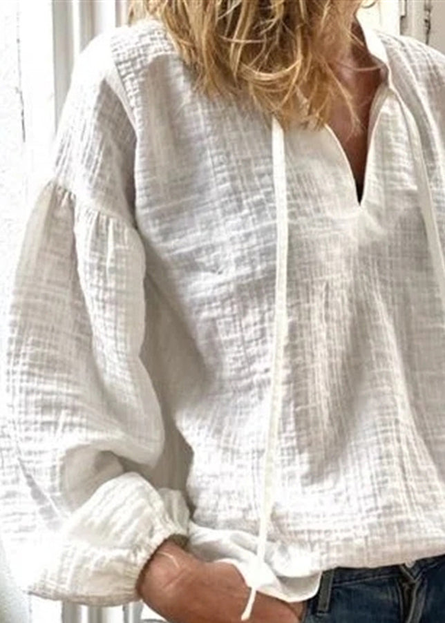 Sophisticated Blouse with a Clean Classic Look