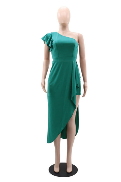Polished Dress with an Effortless Classic Look
