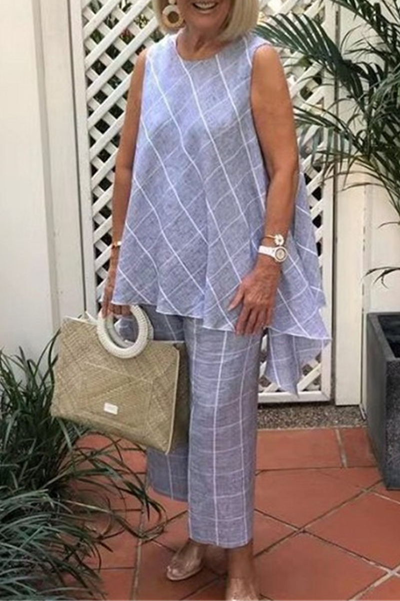 Gracefully Styled Top for Any Occasion