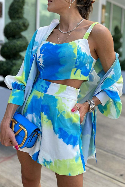 Gracefully Styled Garment for Any Occasion
