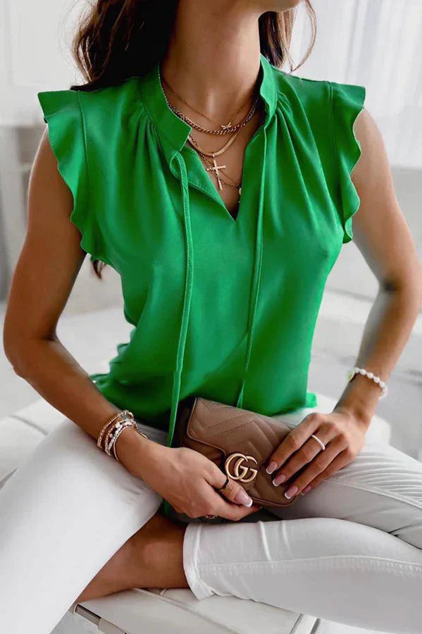 Effortlessly Elegant Top with a Timeless Design